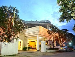 Rainbow Beach Negombo