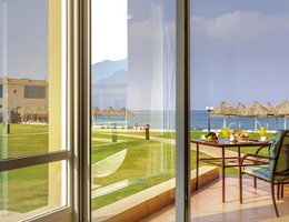 Royal Beach Hotel & Resort