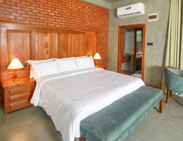 Villa Rumassala Luxury Chalets