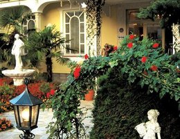 Schlosshotel Oth