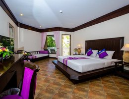 Kata Poolside Resort