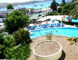 Royal Palm Beach Hotel