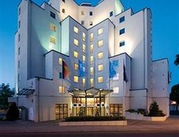 Hotel NH Berlin Treptow