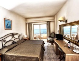 Pierre Anne Beach Hotel