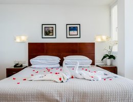 Theo Sunset Bay Hotel