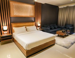 The Plaza Hotel & Resort