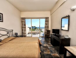 Pierre Anne Beach Hotel