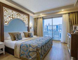 J'adore Deluxe Hotel & Spa