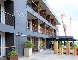 En Vie Beach Boutique Hotel