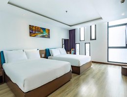 Golden Sun Hotel