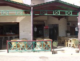 Litsa Efi Studios & Apartments