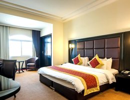 Royal Beach Hotel & Resort