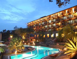 Earl's Regency Hotel