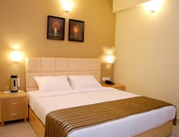 Sandalwood Hotel & Suites