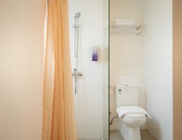 Aqueen Hotel Lavender