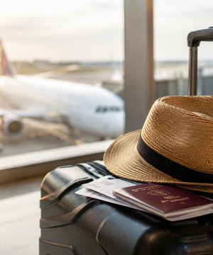 Страховка от невыезда: как не потерять деньги, если отпуск внезапно отменился