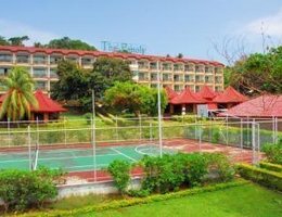 Club Ten Beach Resort