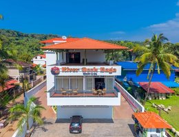 River Deck Baga Resort & Spa