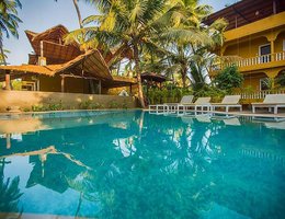 juSTa Morjim Beach Resort