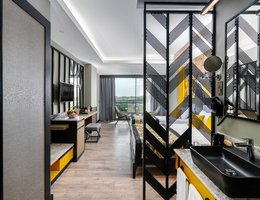 Arnor De Luxe Hotel & Spa