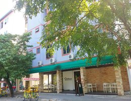 SeaHouse TopDeck Hotel