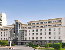 MOVENPICK HOTEL & APARTMENTS BUR DUBAI