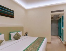 The Golden Crown Hotel & Spa