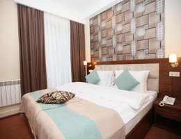 AUROOM HOTEL