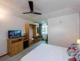 Isla Dhiffushi Guest House