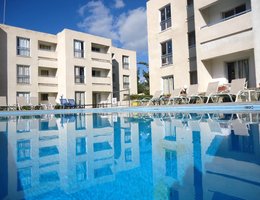 Daphne Hotel Apartments