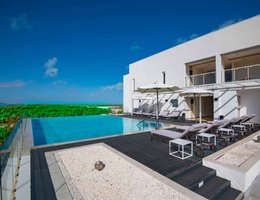 La Marina Plaza & Spa