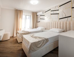 Театральный