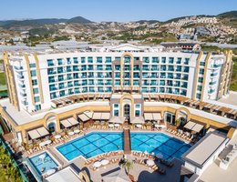 The Lumos Deluxe Resort Hotel & Spa