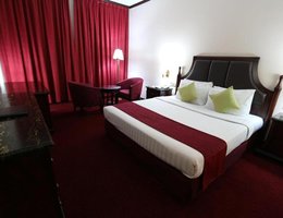 KNIGHT ARMOUR HOTEL (EX. MAYFAIR HOTEL)