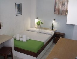 Litsa Efi Studios & Apartments