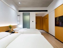 Daisy Inn Sanya Hotel