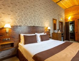 Allure Lodge