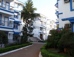 FabHotel Park Grand Royal Palms