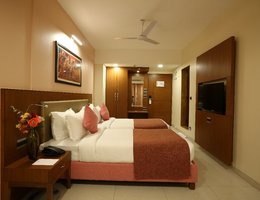 Evoke Lifestyle Candolim