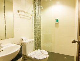 Patong Hemingway's Hotel