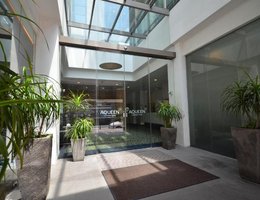 Aqueen Hotel Lavender