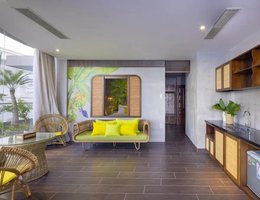 MissBamboo The Light Hotel