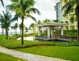 Olalani Resort & Condotel