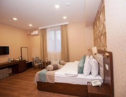 AUROOM HOTEL