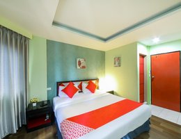 The Chilli Patong Beach Hotel