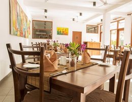 Rockside Beach Resort