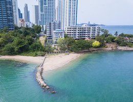 Golden Tulip Pattaya Beach Resort