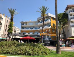 Arsi Enfi City Beach