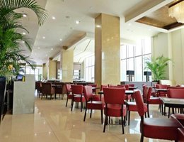 Mandarin Plaza Hotel