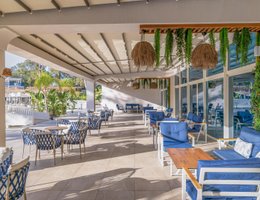 Berry Blue Hotel